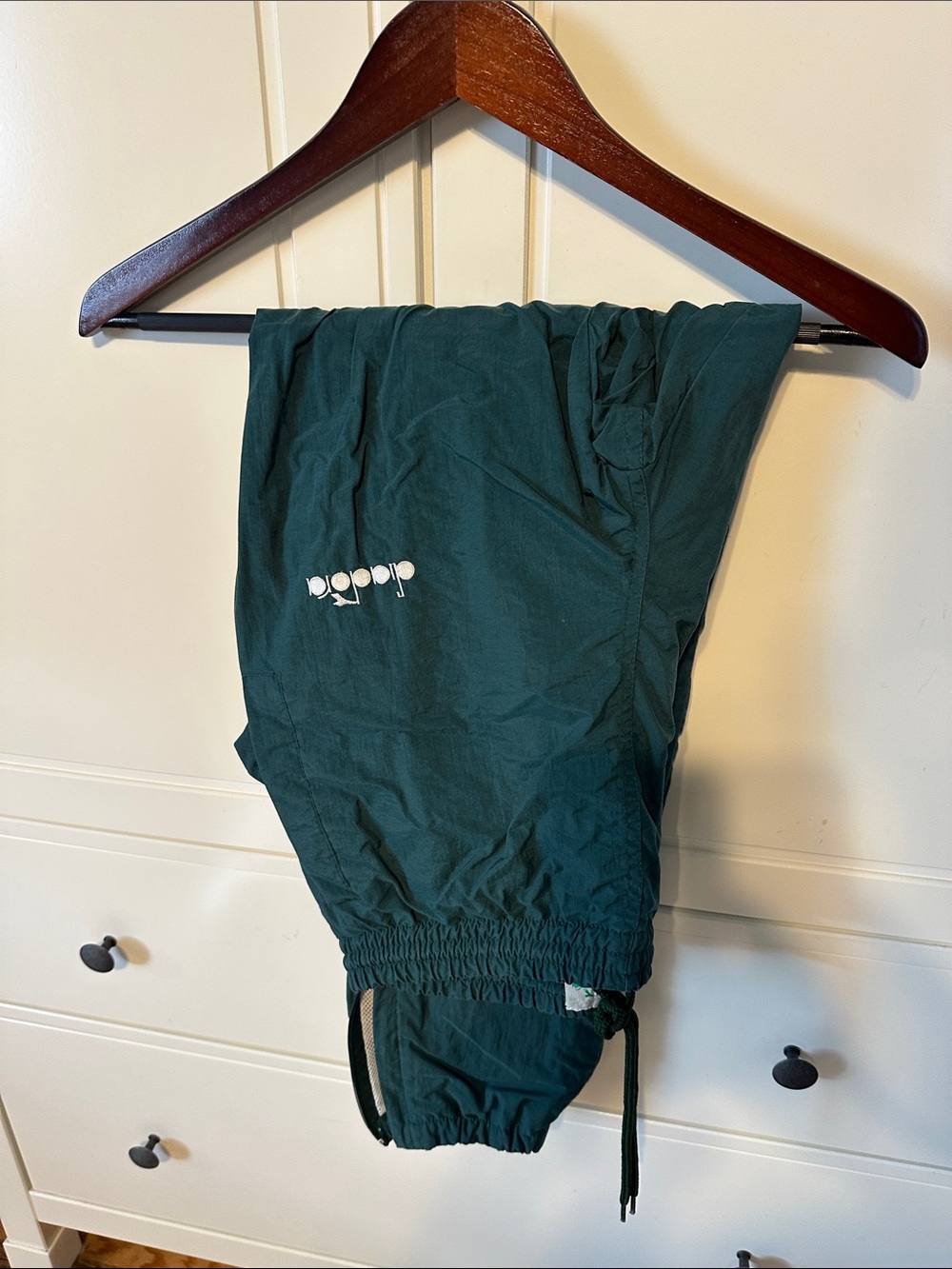 Vintage Diadora Dark Green Men's Jogger Sweatpants with Elastic Waist